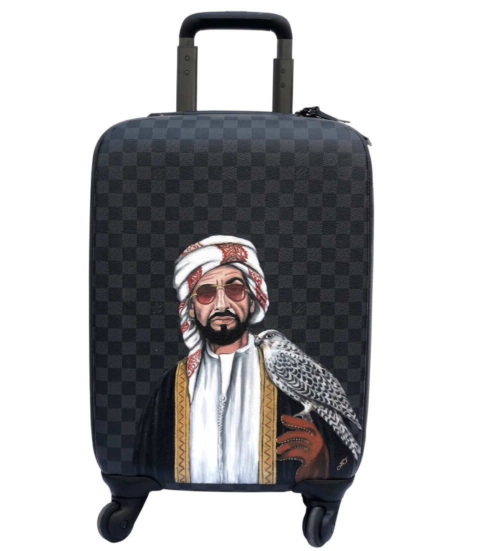 Falcon Portrait Trunk