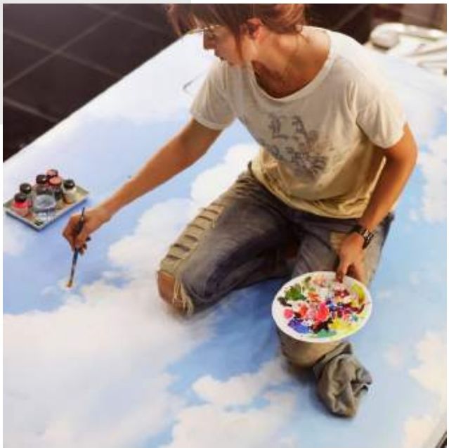 An art-a-holic who made her passion her work